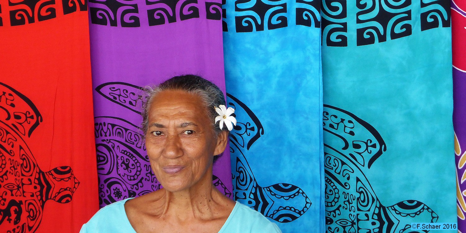 Horizonte 616.jpg - made on the public Market in Papeete, (Tahiti) on another Visit in French Polynesia.Position: W 149°34'/S 17°55' Date: 02.04.2016, Panasonic TZ41