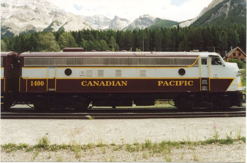 CP1400_1.jpg