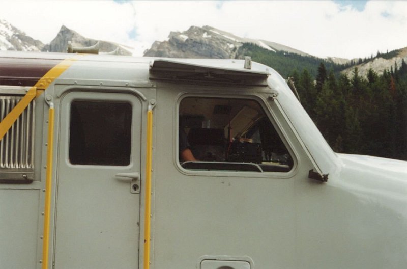 CP1400_9.jpg