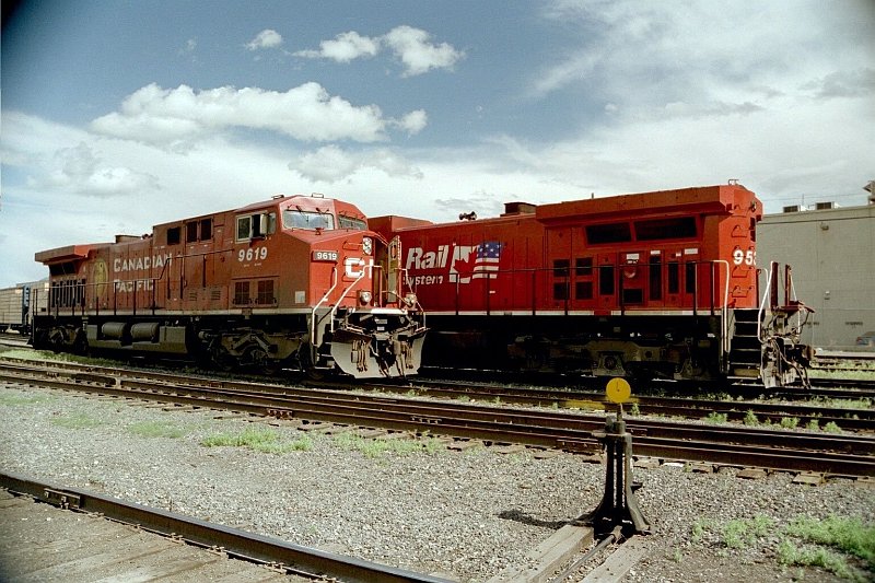 CP9619_2.jpg