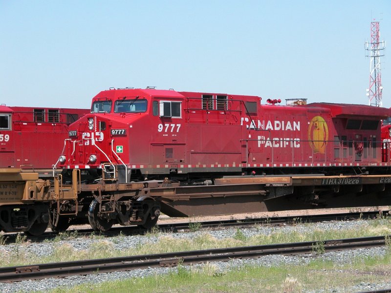 CP9777_1.jpg