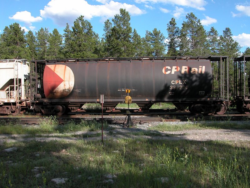 CP382220_1.jpg