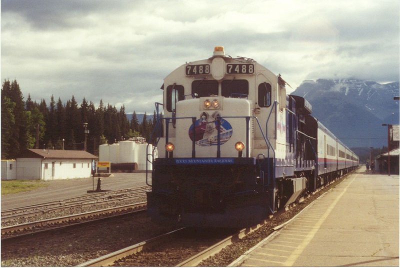 RMR7488_4.jpg