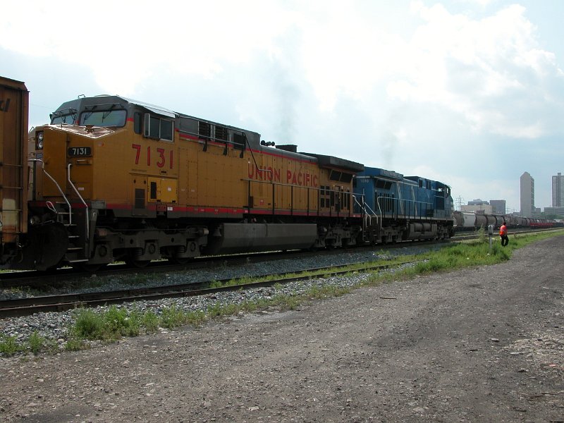 UP7131_2.jpg